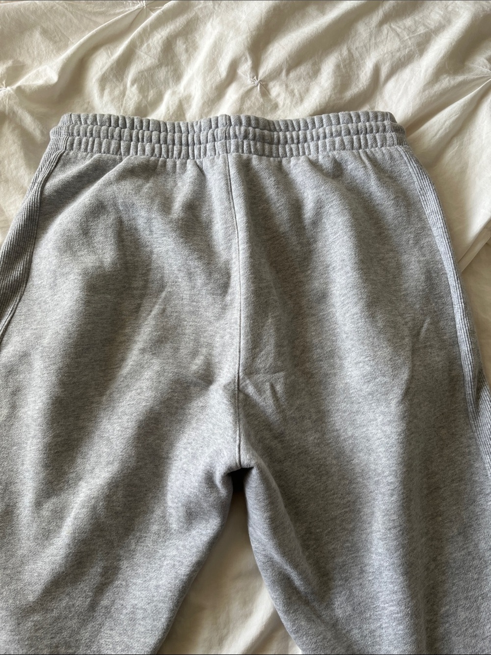 Aritzia Gray Cuffed Sweatpants - Picture 5 of 5